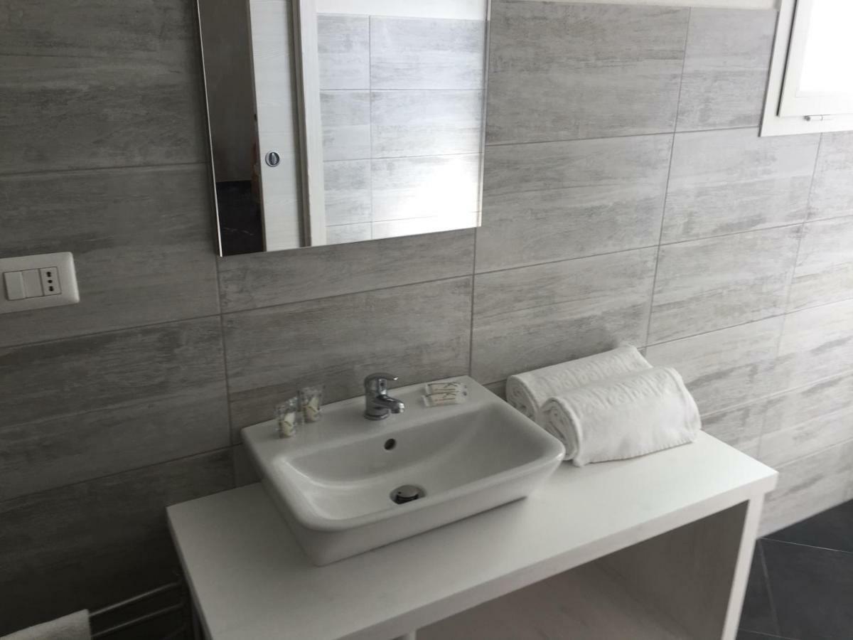 Guest House Suite Олбия Екстериор снимка